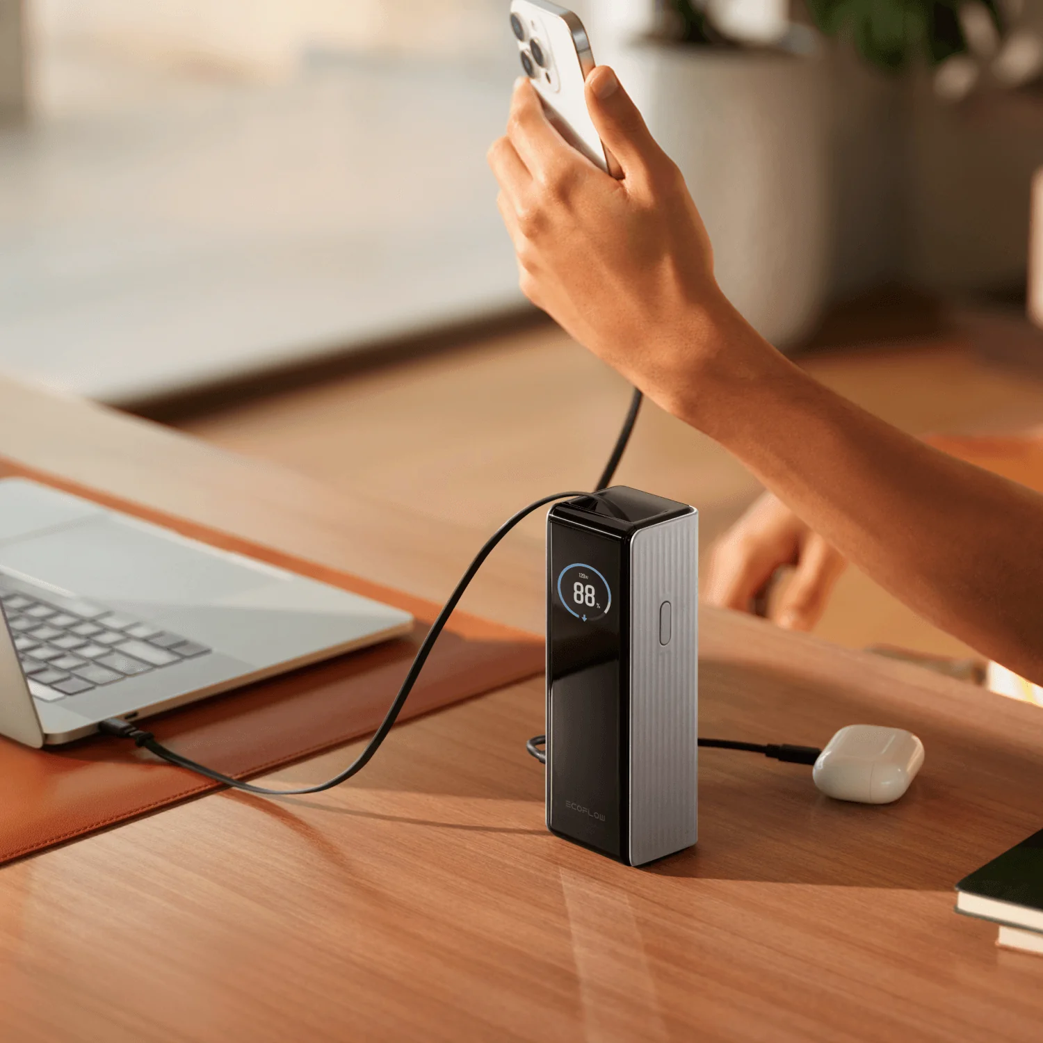 Batterie externe EcoFlow RAPID (25 000 mAh, 170 W, 100 W, câbles rétractables intégrés) - Image 5